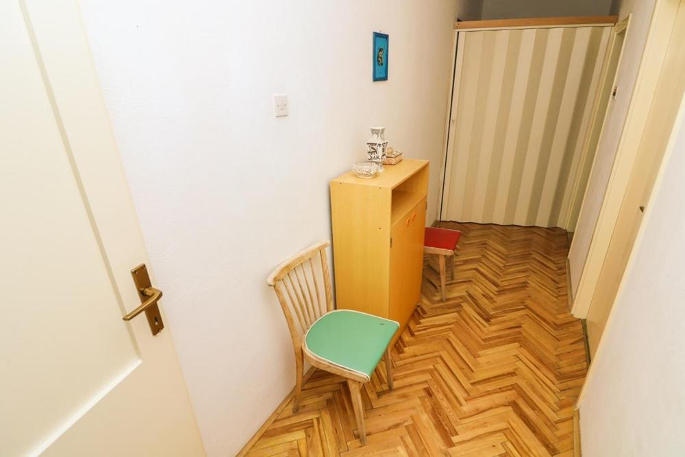 Double Rooms Tomica 2 With Balcony Башка Екстер'єр фото