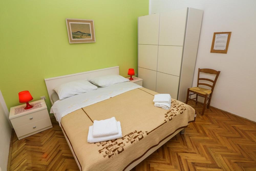 Double Rooms Tomica 2 With Balcony Башка Екстер'єр фото