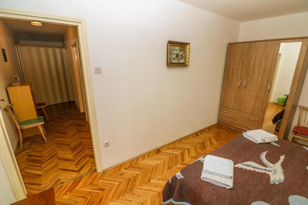 Double Rooms Tomica 2 With Balcony Башка Екстер'єр фото