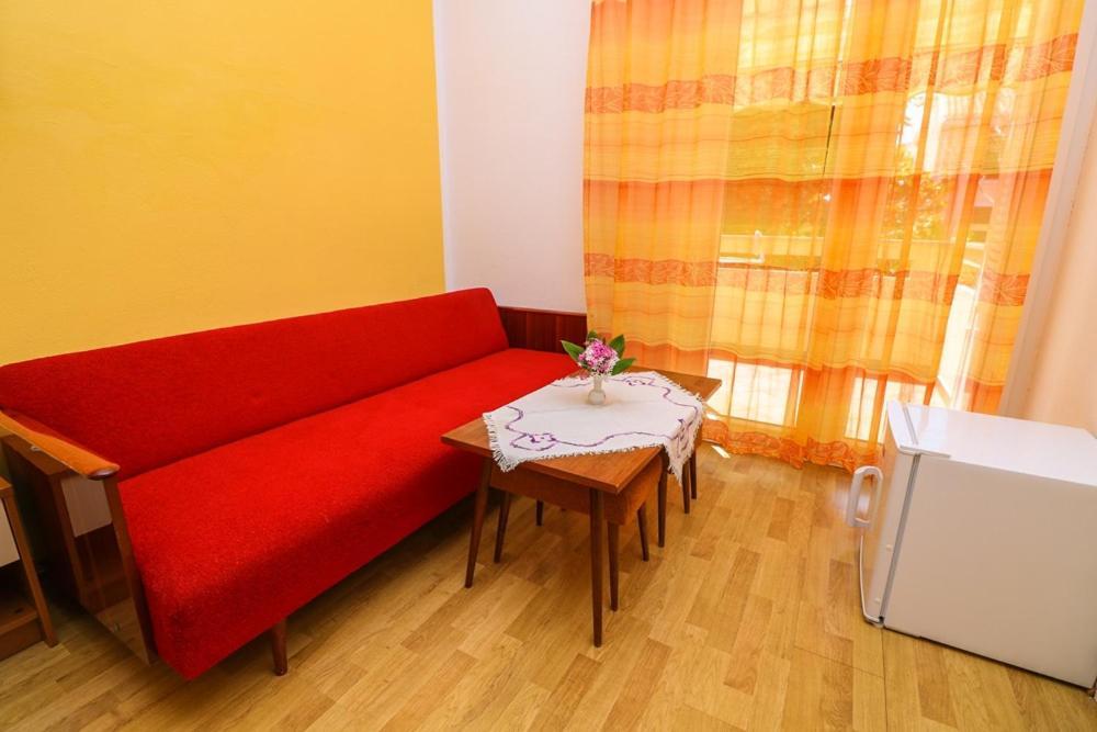 Double Rooms Tomica 2 With Balcony Башка Екстер'єр фото