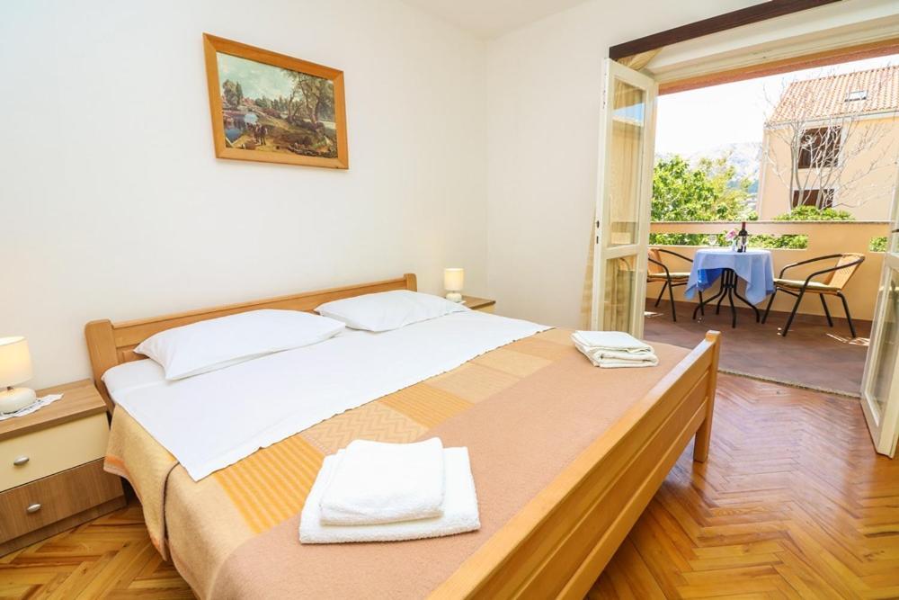Double Rooms Tomica 2 With Balcony Башка Екстер'єр фото