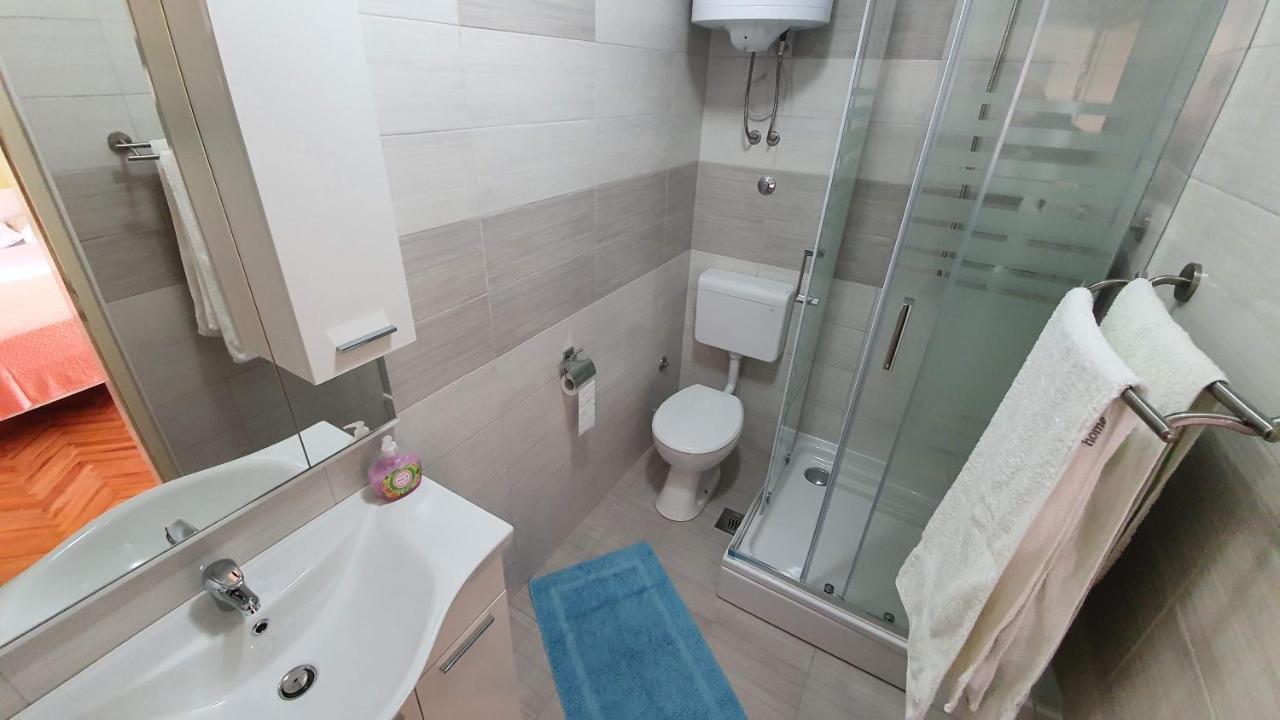 Double Rooms Tomica 2 With Balcony Башка Екстер'єр фото